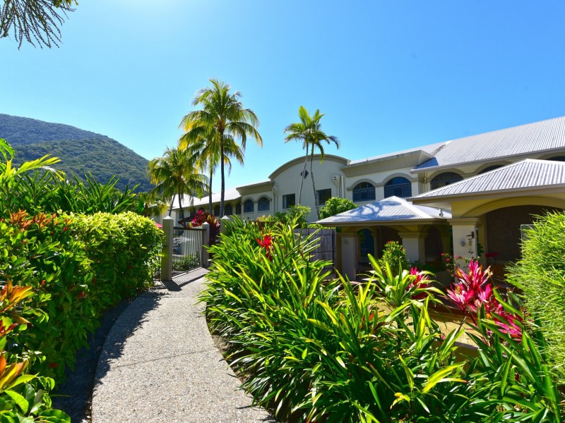 15/81-85 Cedar Road, Palm Cove QLD 4879