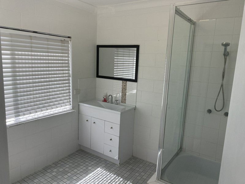 4/527 Varley St, Yorkeys Knob QLD 4878