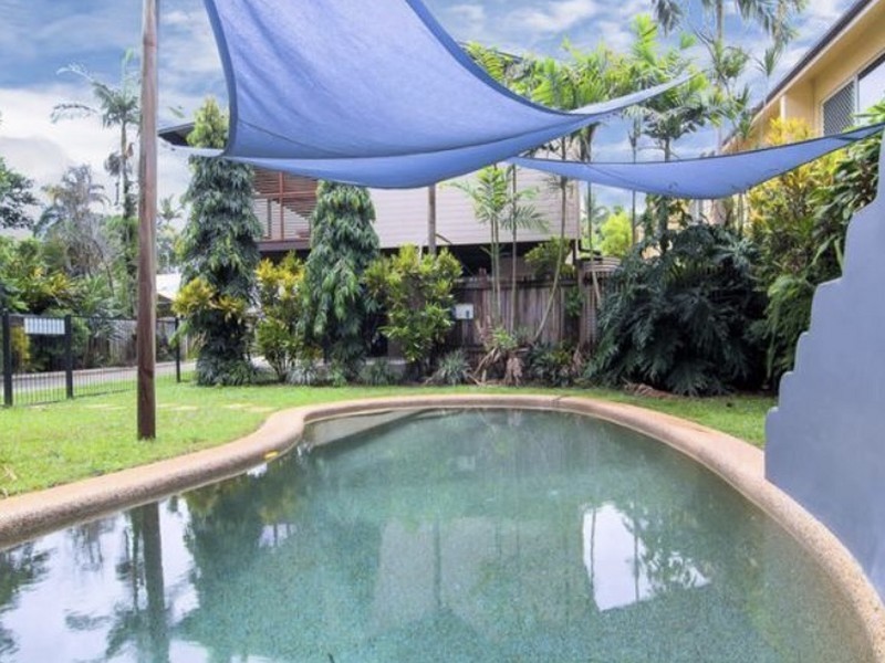 3/7 Tenni Street, Redlynch QLD 4870