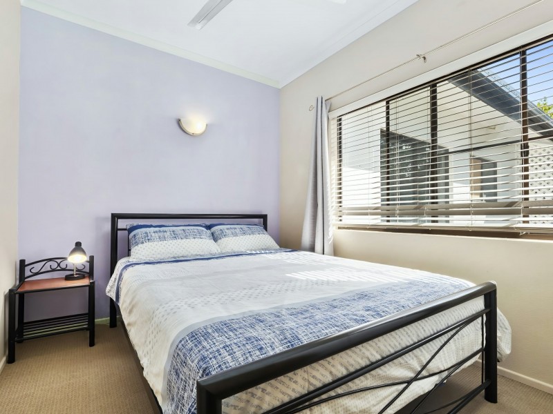 2/17 Rutherford Street, Yorkeys Knob QLD 4878