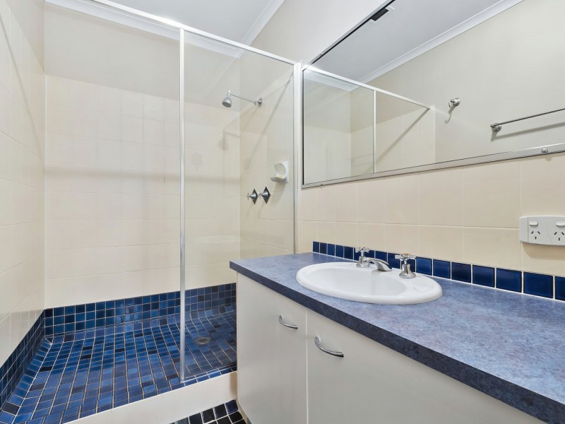 2/17 Rutherford Street, Yorkeys Knob QLD 4878