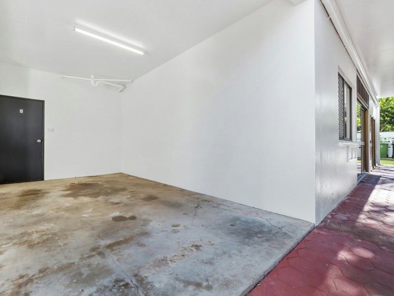 2/17 Rutherford Street, Yorkeys Knob QLD 4878