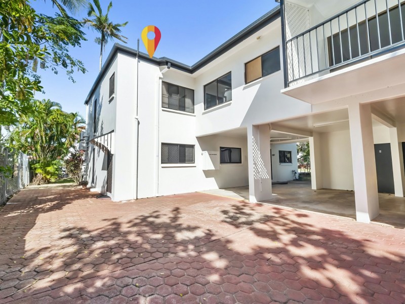 2/17 Rutherford Street, Yorkeys Knob QLD 4878