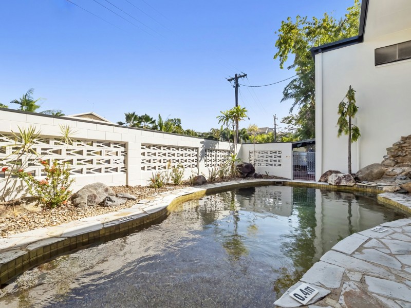 2/17 Rutherford Street, Yorkeys Knob QLD 4878