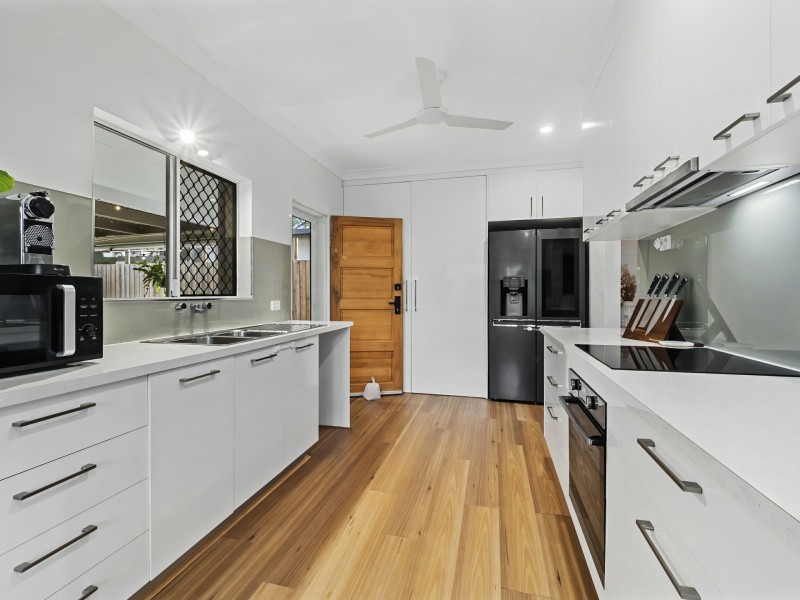 33 Morgan Street, Yorkeys Knob QLD 4878