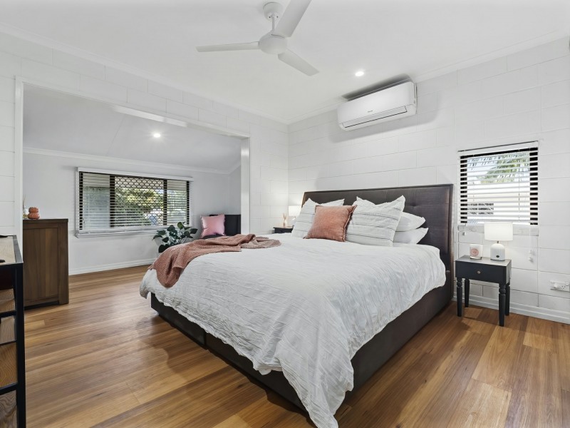 33 Morgan Street, Yorkeys Knob QLD 4878