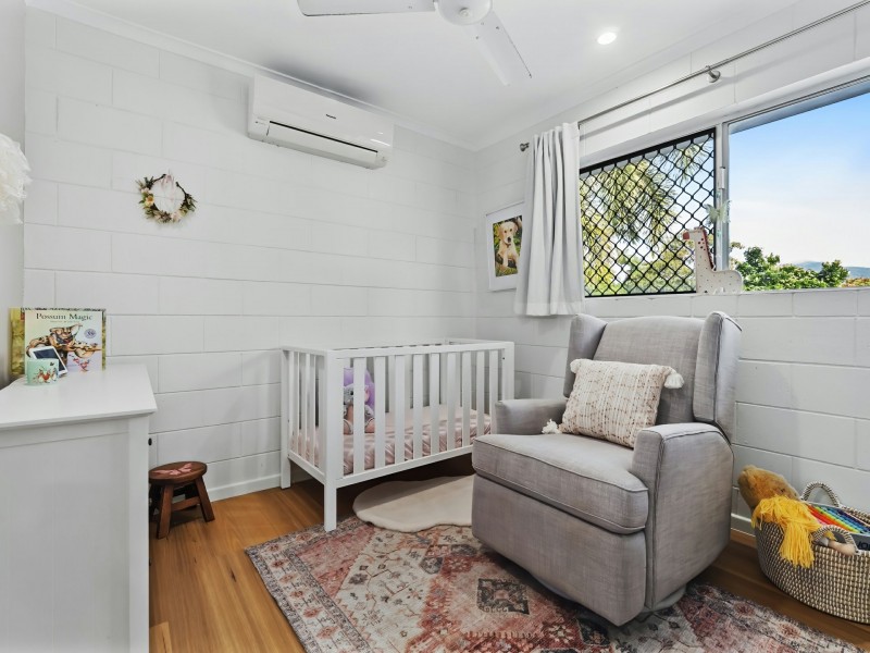 33 Morgan Street, Yorkeys Knob QLD 4878