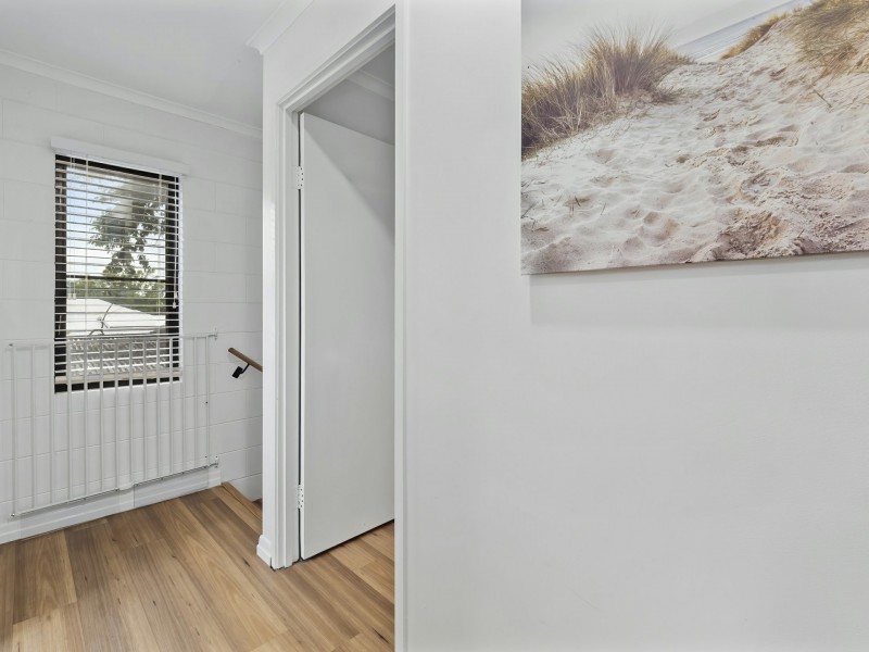 33 Morgan Street, Yorkeys Knob QLD 4878