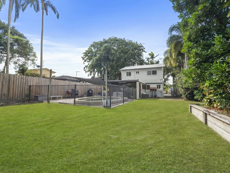 33 Morgan Street, Yorkeys Knob QLD 4878