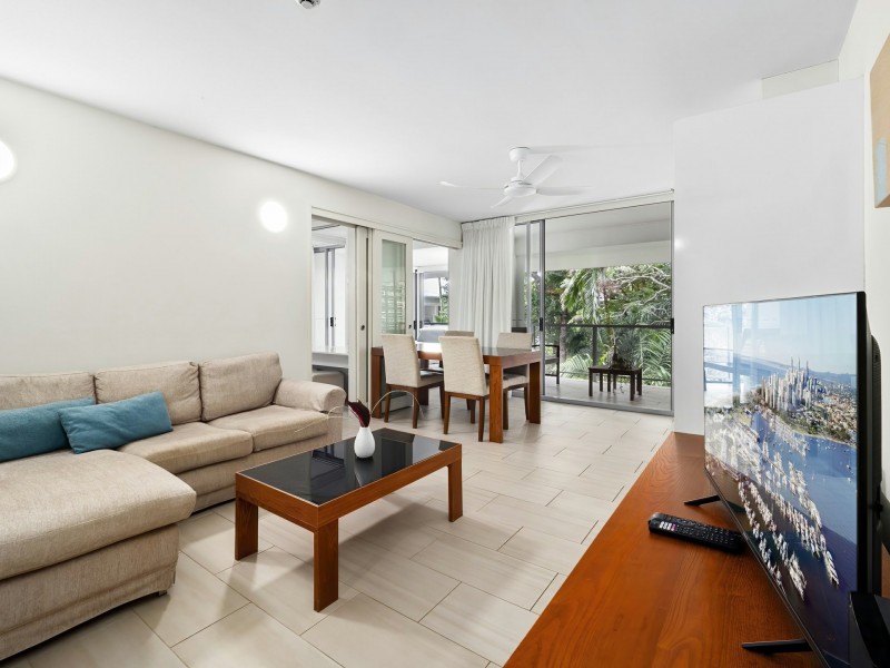 2407/2-22 Veivers Road, Palm Cove QLD 4879