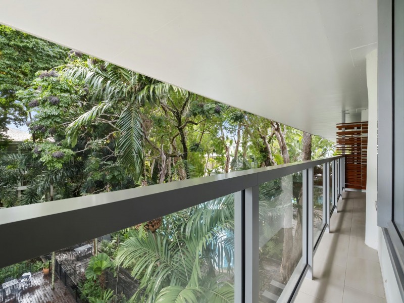 2407/2-22 Veivers Road, Palm Cove QLD 4879