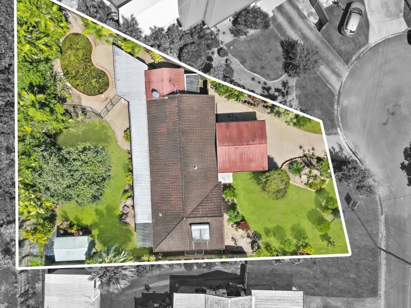 6 Tarana Close, Caravonica QLD 4878