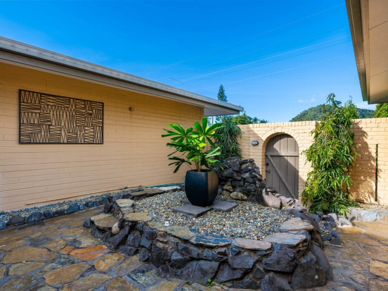 184 Trinity Beach Road, Trinity Beach QLD 4879