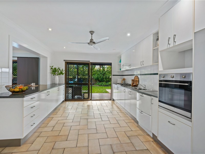 184 Trinity Beach Road, Trinity Beach QLD 4879