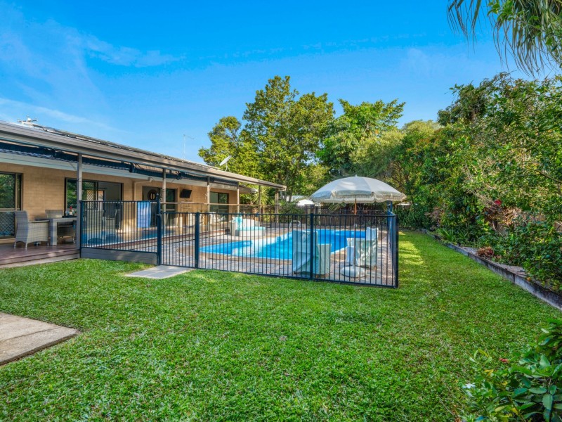 184 Trinity Beach Road, Trinity Beach QLD 4879