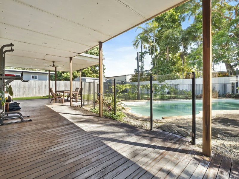 67 Cunningham Street, Yorkeys Knob QLD 4878