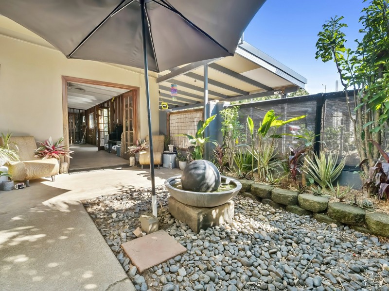 19 Christensen Street, Machans Beach QLD 4878