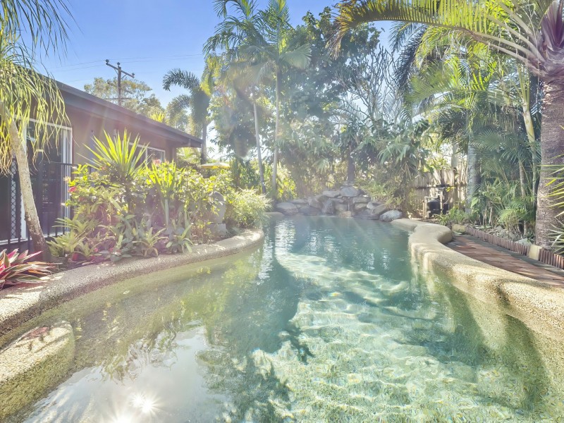 19 Christensen Street, Machans Beach QLD 4878