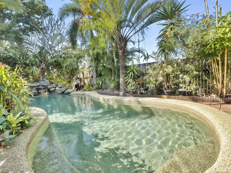 19 Christensen Street, Machans Beach QLD 4878