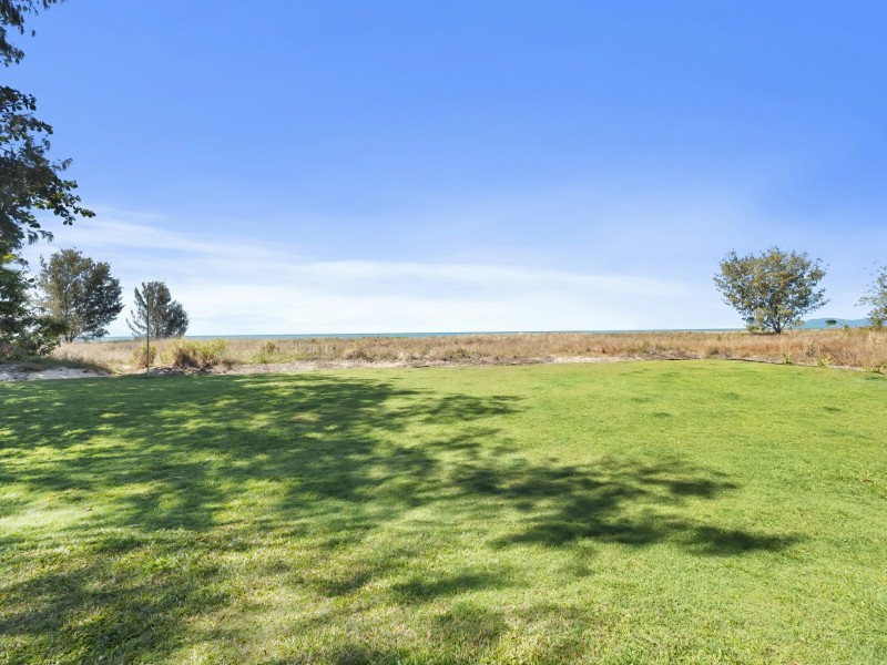 6/41 Sims Esplanade, Yorkeys Knob QLD 4878