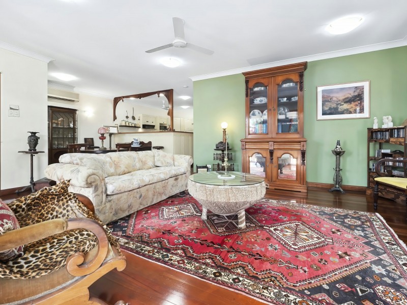 3/9 Hibiscus Lane, Holloways Beach QLD 4878