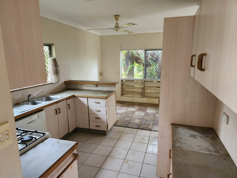 3 Samuel Street, Yorkeys Knob QLD 4878