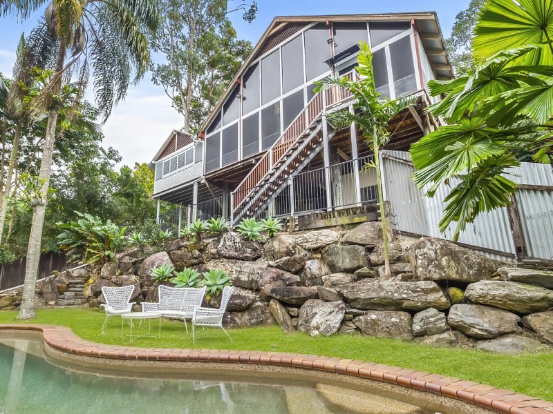 302 Toogood Road, Bayview Heights QLD 4868