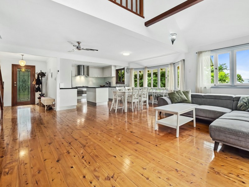 302 Toogood Road, Bayview Heights QLD 4868