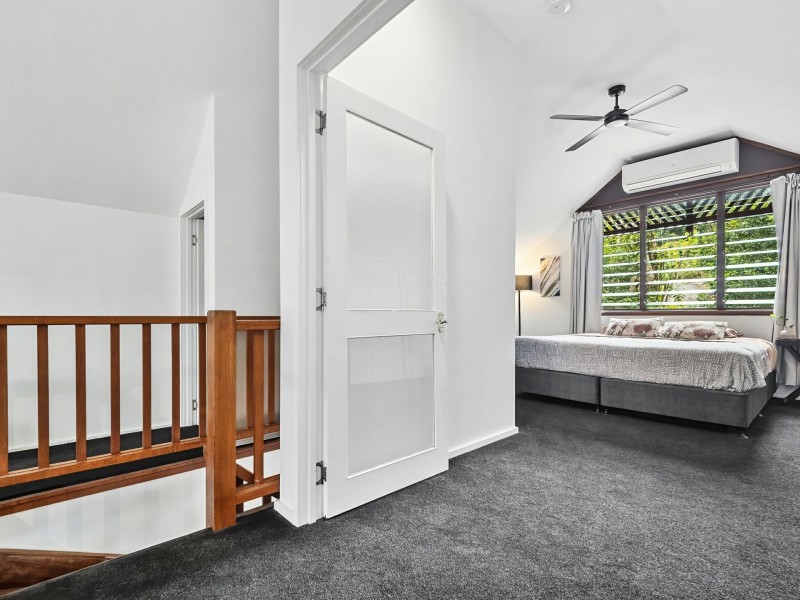 302 Toogood Road, Bayview Heights QLD 4868