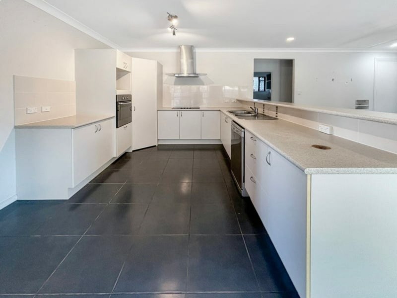 7 Angor Rd, Trinity Park QLD 4879