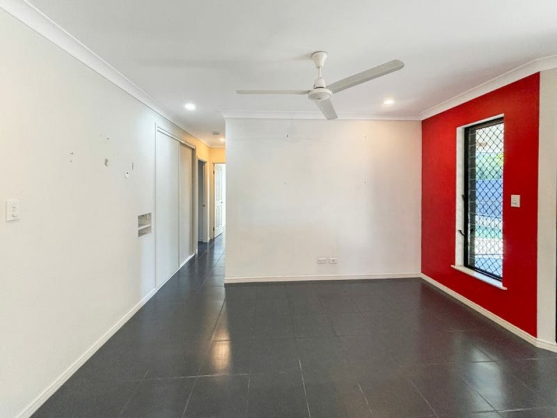 7 Angor Rd, Trinity Park QLD 4879