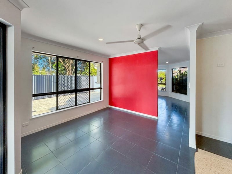 7 Angor Rd, Trinity Park QLD 4879