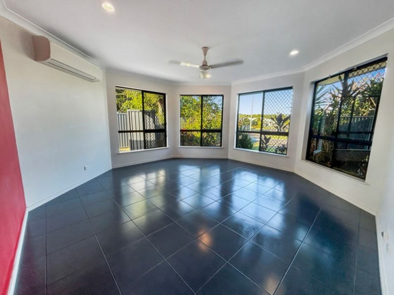 7 Angor Rd, Trinity Park QLD 4879