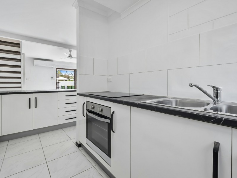 1/493-495 Varley Street, Yorkeys Knob QLD 4878