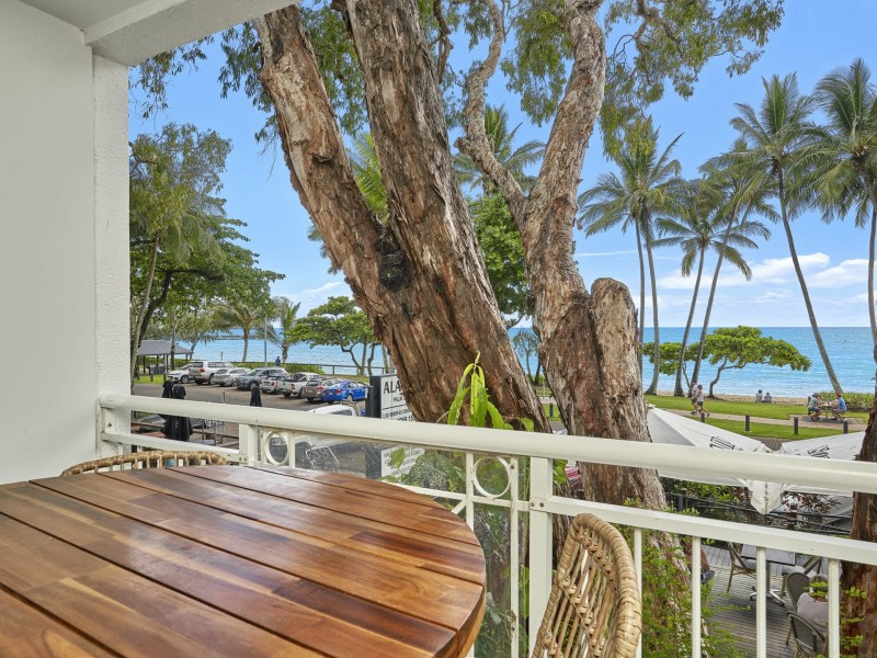 202/139-143 Williams Esplanade, Palm Cove QLD 4879