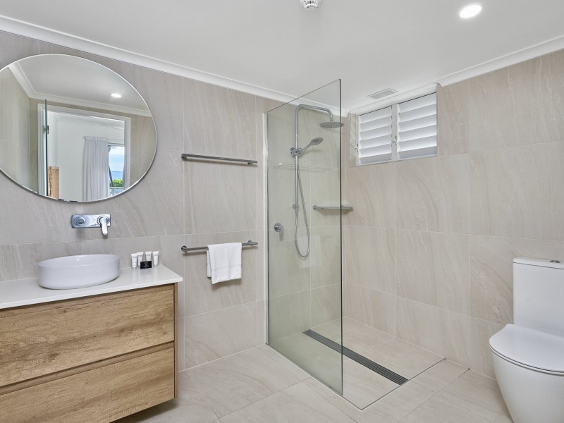 202/139-143 Williams Esplanade, Palm Cove QLD 4879