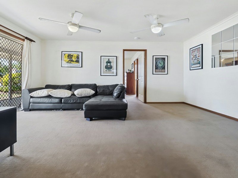 23 Casuarina Street, Holloways Beach QLD 4878