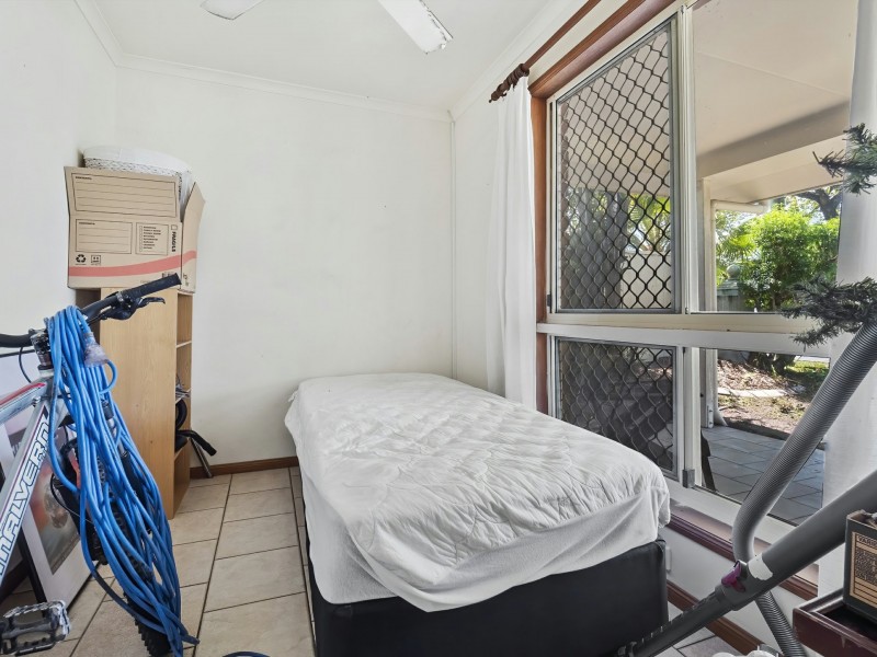 23 Casuarina Street, Holloways Beach QLD 4878