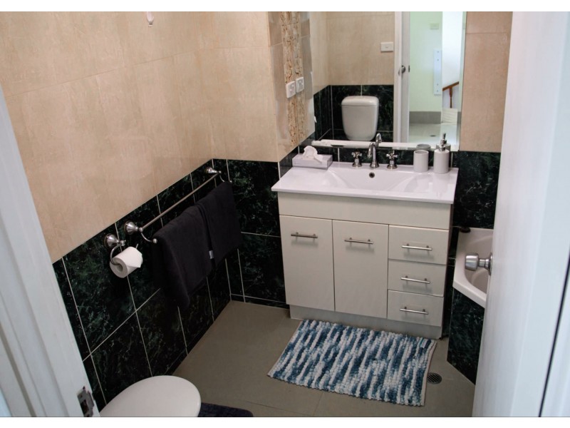 Apartment 5/35-37 Sims Esplanade, Yorkeys Knob QLD 4878