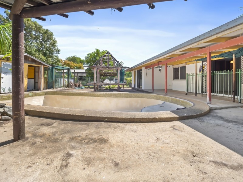 20 Carolyn Close, Yorkeys Knob QLD 4878