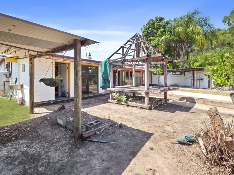 20 Carolyn Close, Yorkeys Knob QLD 4878