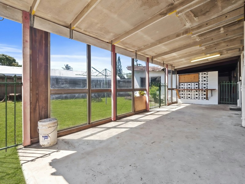 20 Carolyn Close, Yorkeys Knob QLD 4878