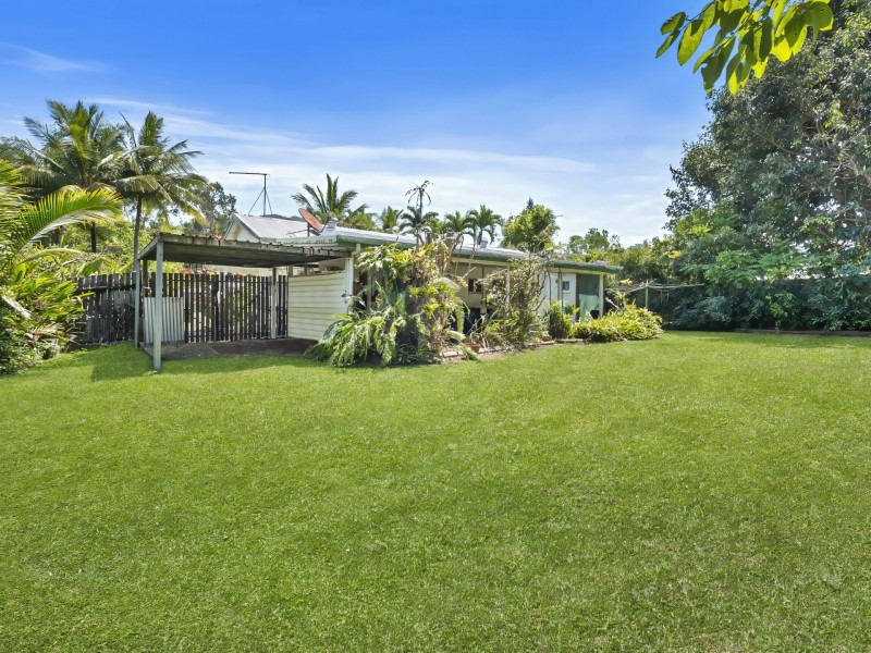12 Cheviot Street, Smithfield QLD 4878