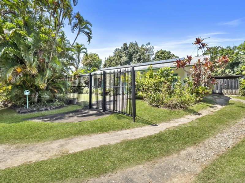 12 Cheviot Street, Smithfield QLD 4878