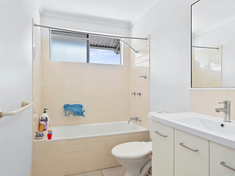 3/528 Varley Street, Yorkeys Knob QLD 4878