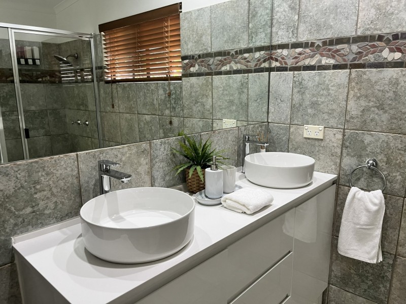 7 Talpa Close, Palm Cove QLD 4879