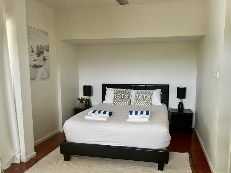 7 Talpa Close, Palm Cove QLD 4879