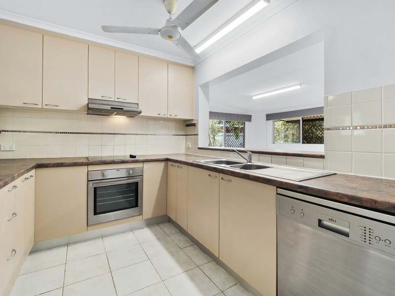 16 Warrnambool Street, Trinity Park QLD 4879