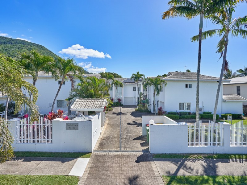 2/70-72 Cedar Road, Palm Cove QLD 4879