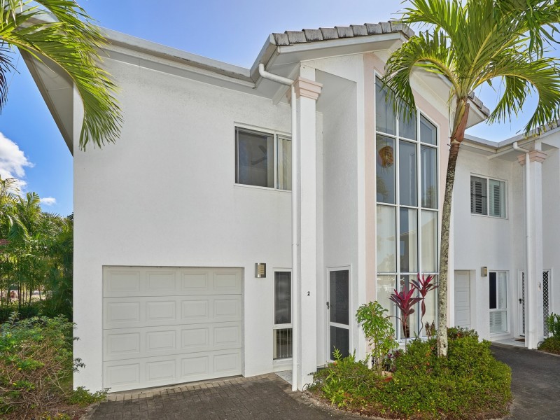 2/70-72 Cedar Road, Palm Cove QLD 4879